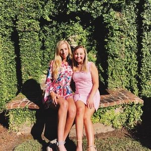 Meet your Posher, Caroline